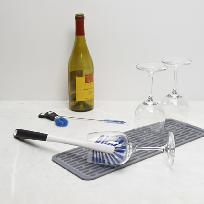 Good Grips Water Bottle Cleaning Set - Image 7