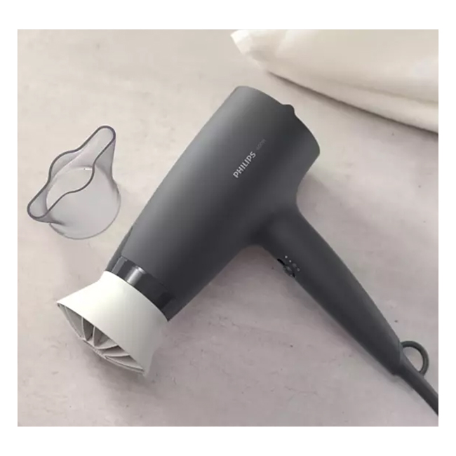 3000 Series Hair Dryer With ThermoProtect Attachment - Image 3