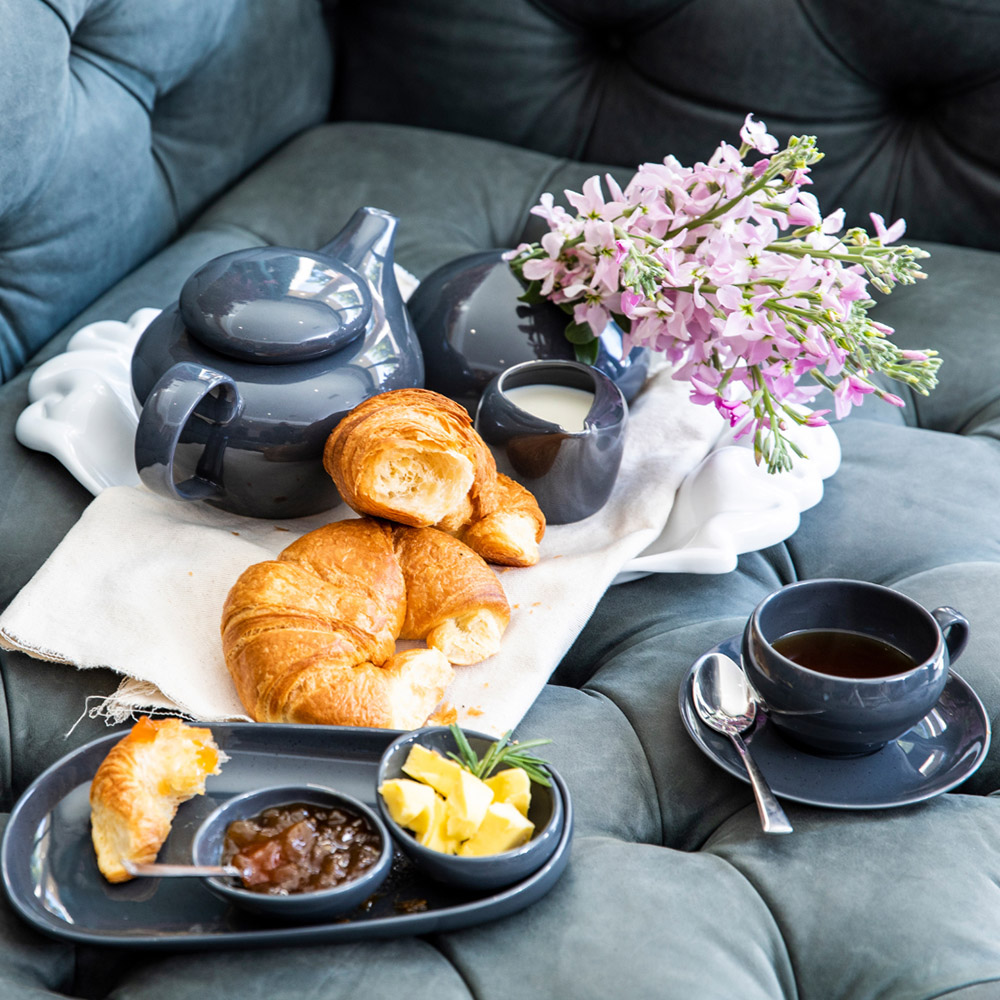 Irregular Teapot, 950ml - Image 3