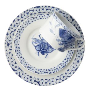 Chameleon & Insect Tea Set